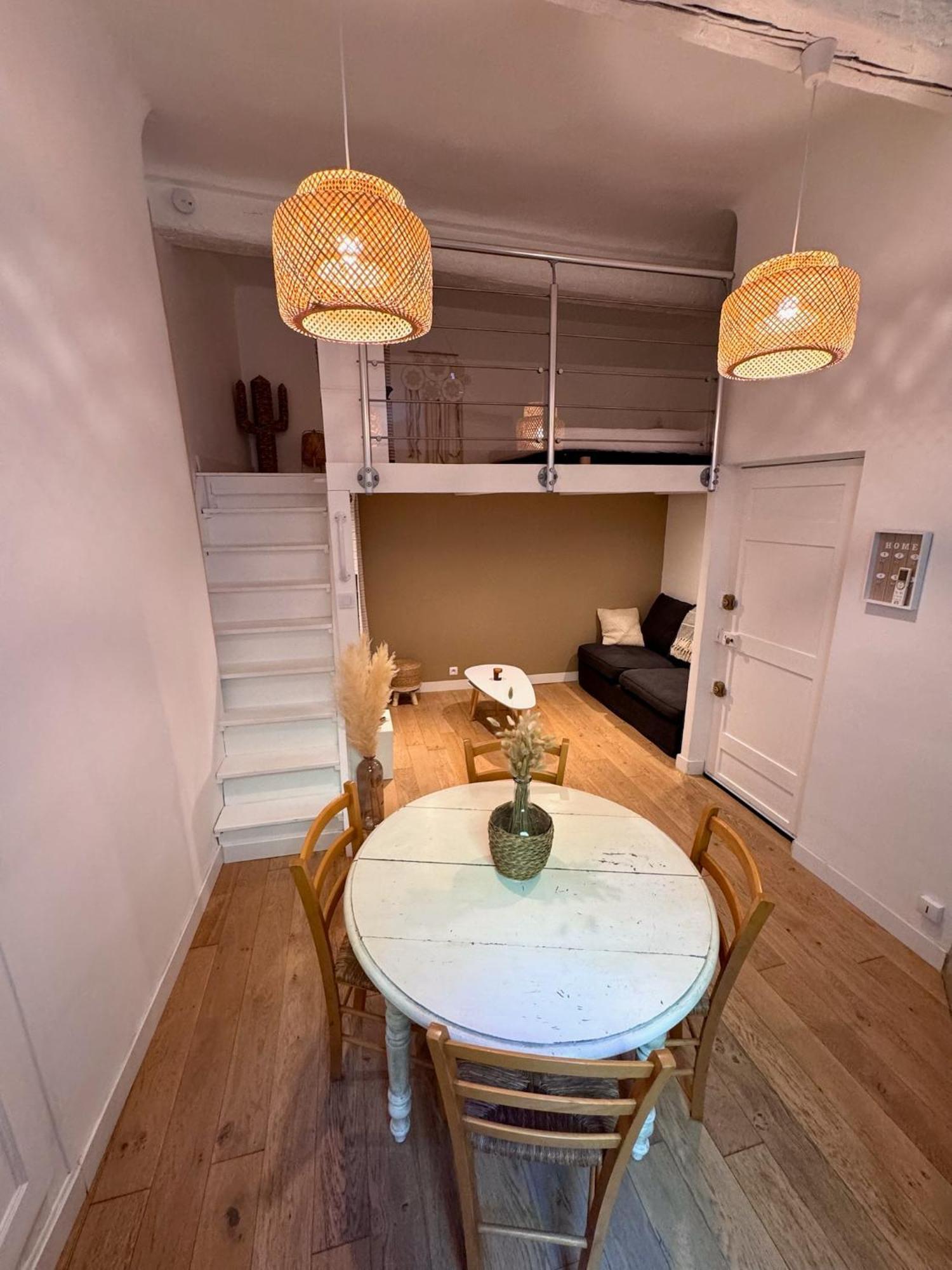 Charmant Studio Hyères Extérieur photo