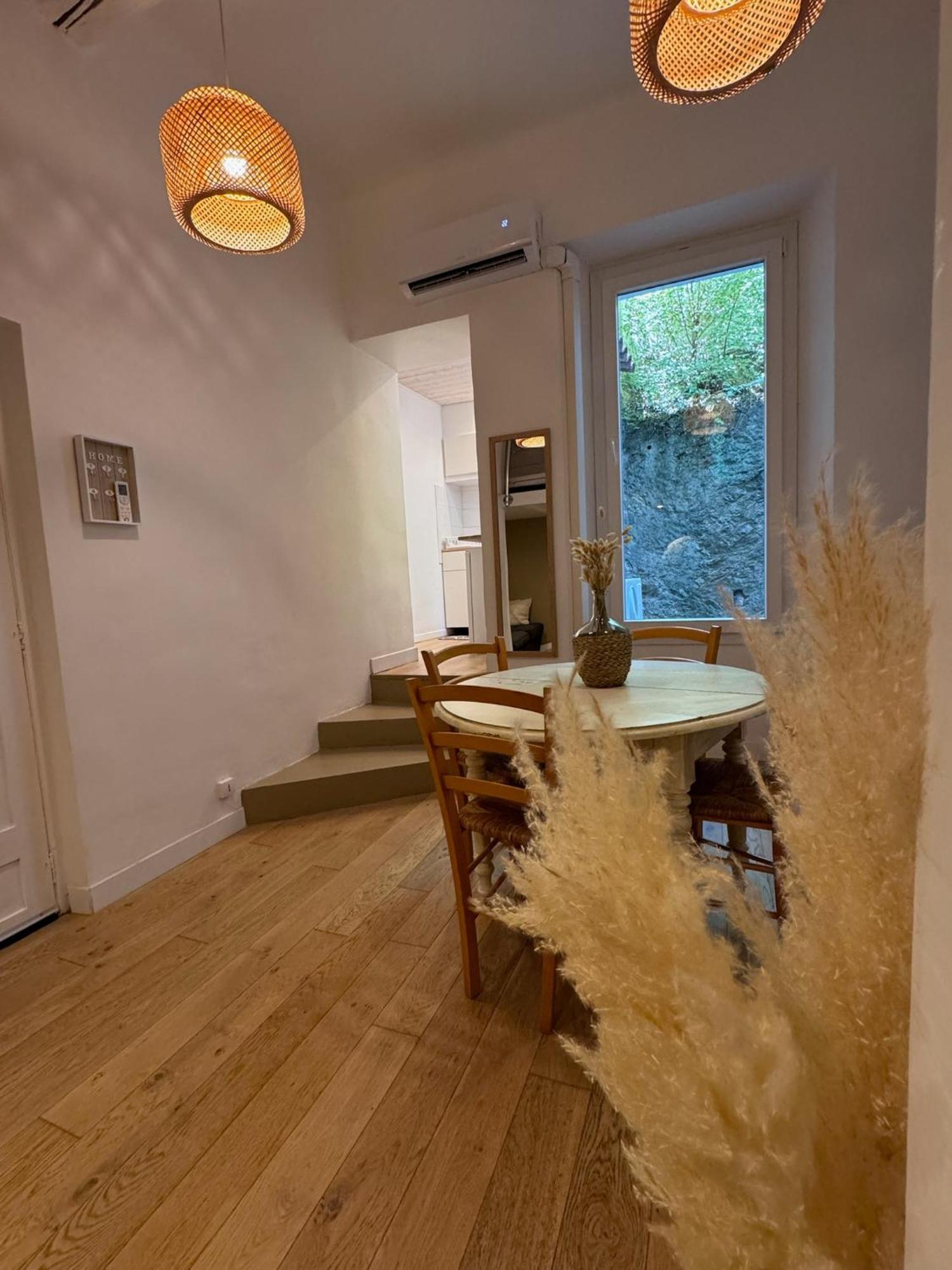 Charmant Studio Hyères Extérieur photo