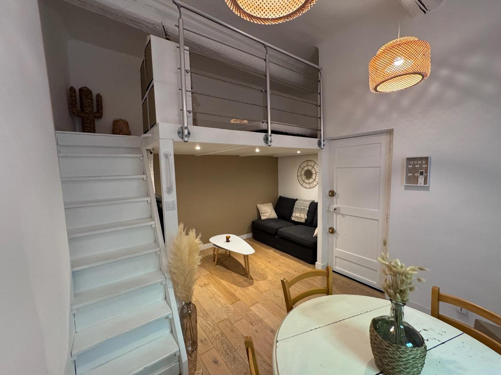 Charmant Studio Hyères Extérieur photo