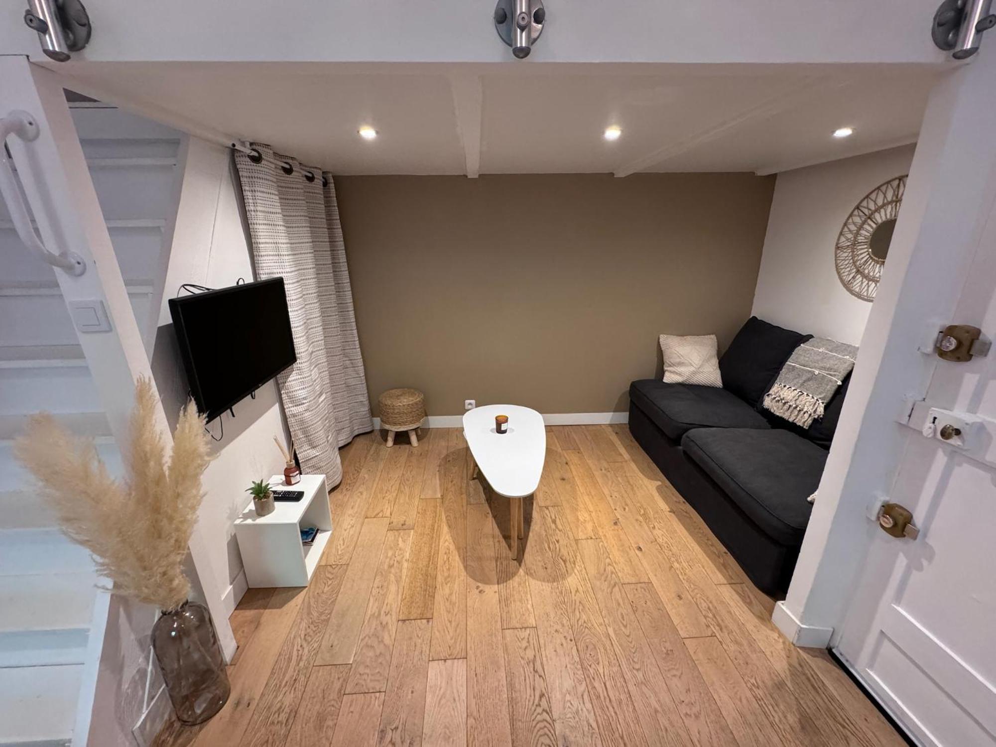 Charmant Studio Hyères Extérieur photo